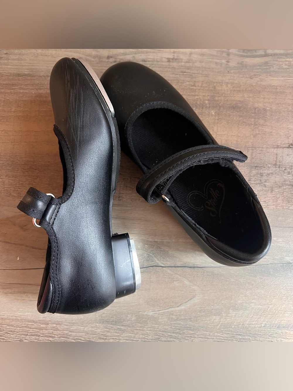 tap shoes
